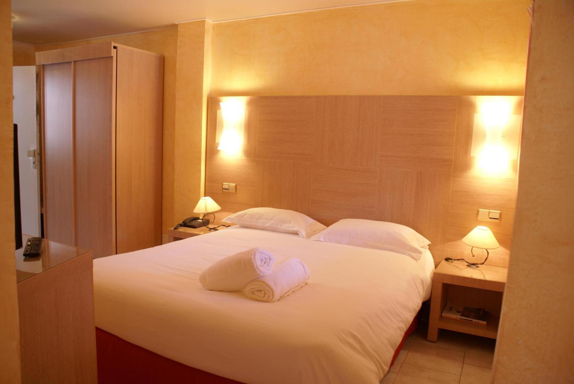 Domaine De L'Oriu Hotel Serriera  Bagian luar foto