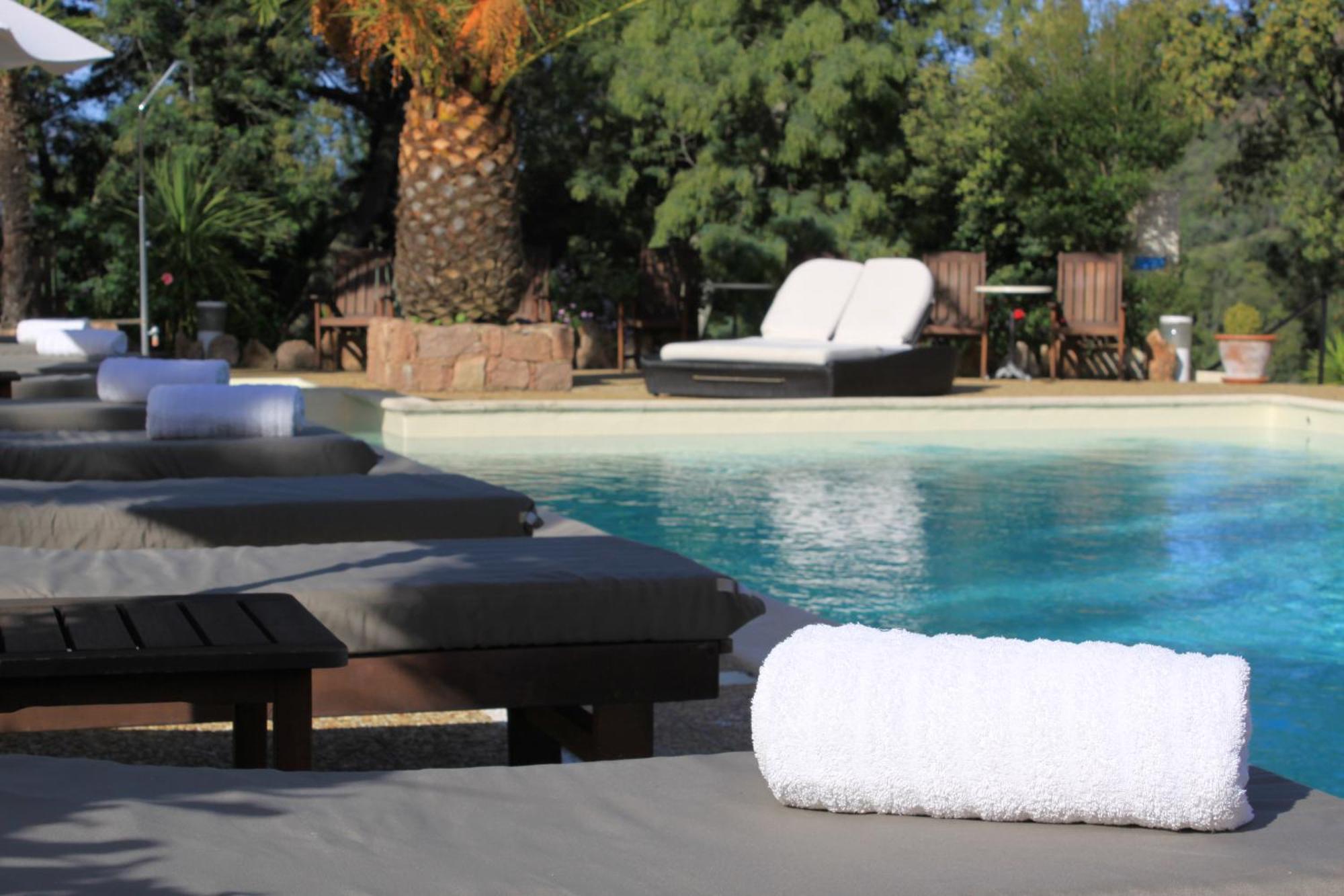 Domaine De L'Oriu Hotel Serriera  Bagian luar foto