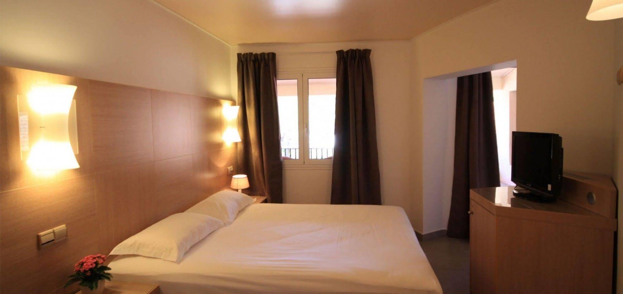 Domaine De L'Oriu Hotel Serriera  Bagian luar foto