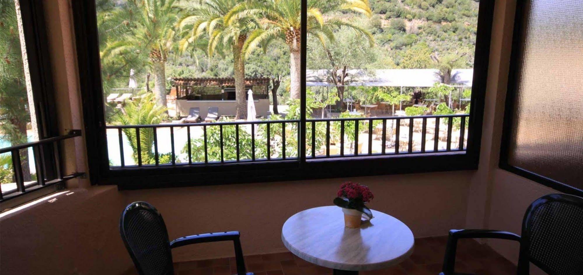 Domaine De L'Oriu Hotel Serriera  Bagian luar foto